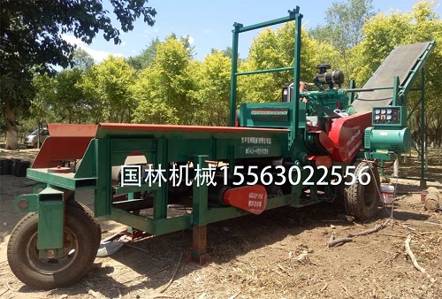 移動(dòng)1000木片機(jī)